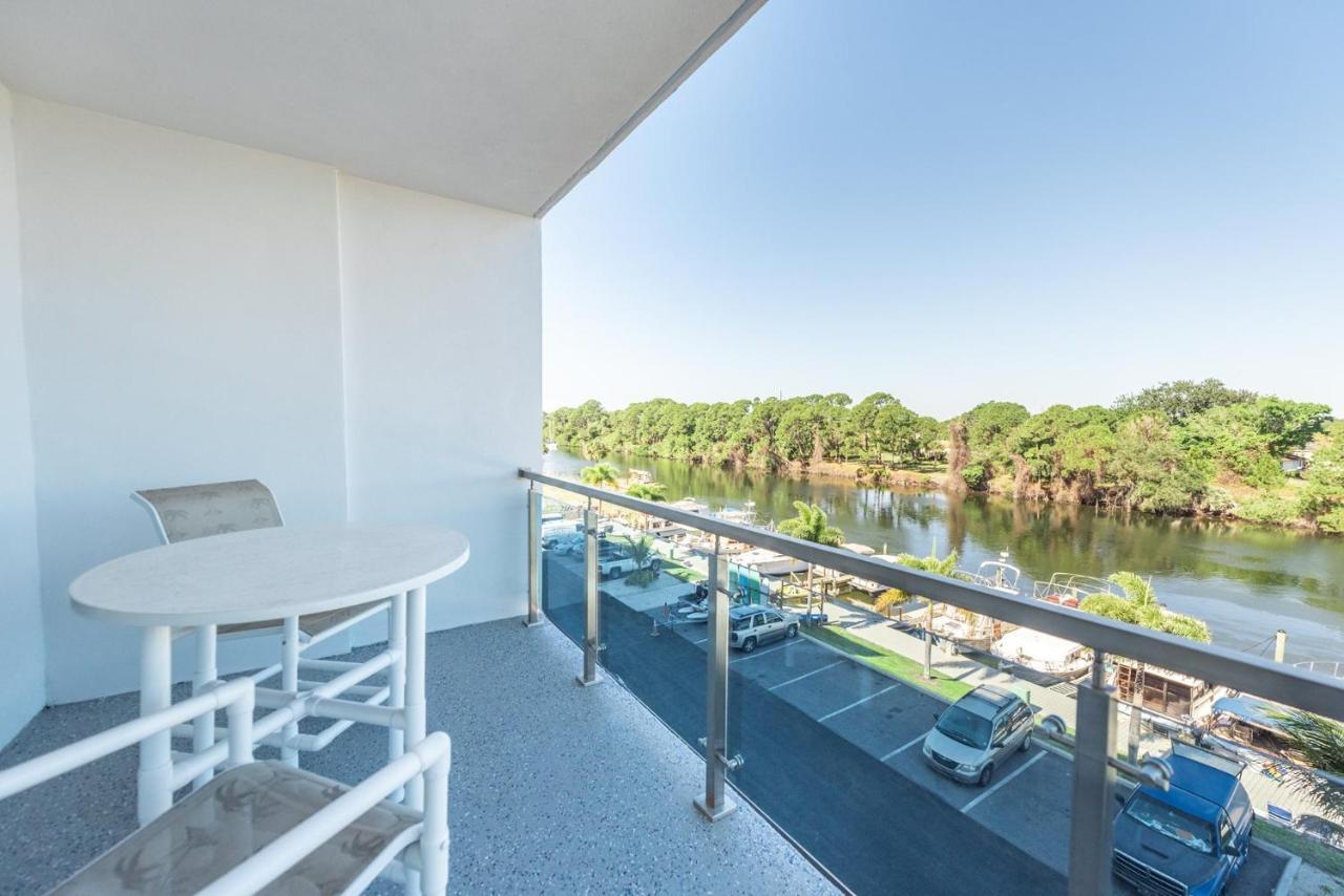 Cape Crossing Resort & Marina Merritt Island 外观 照片